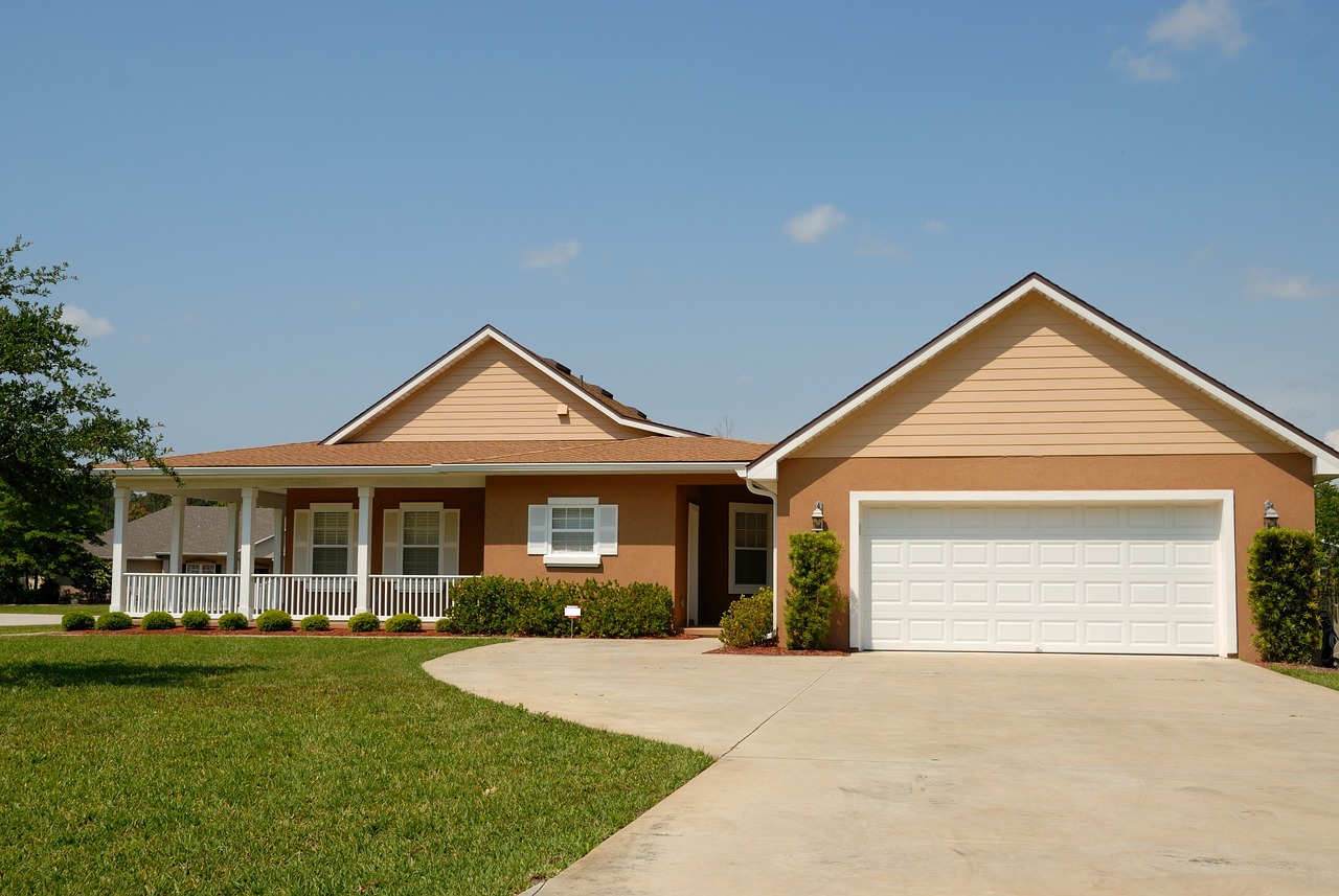 Why Choose Quality Garage Doors Over Cheap Garage Doors